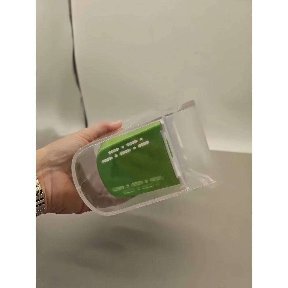Fresh Herb Keeper container 